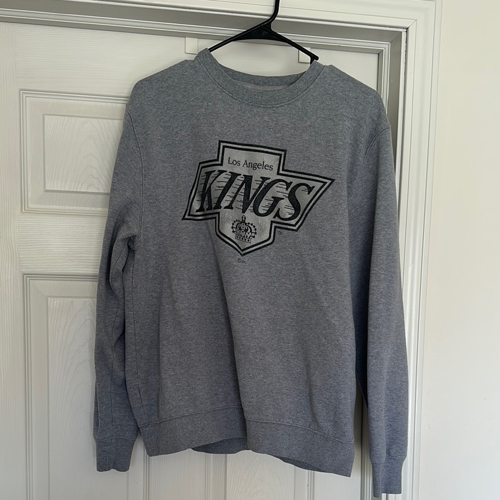 Los Angeles Kings Gray Sweater